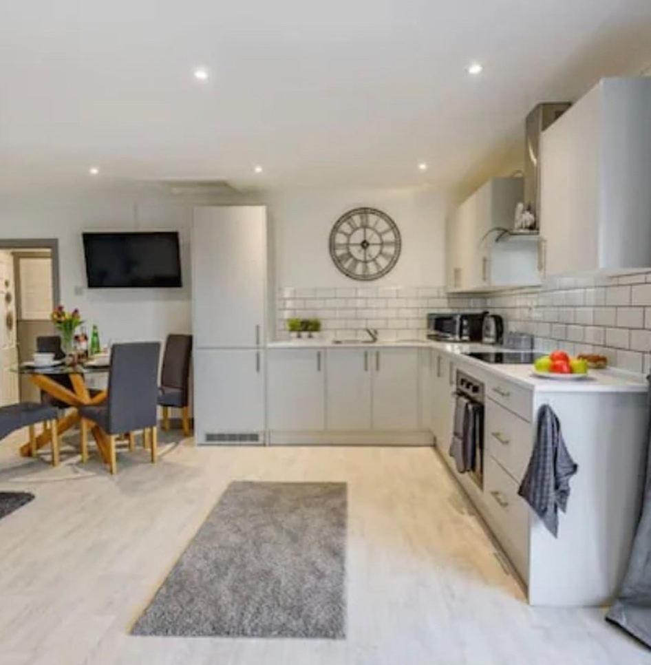 1 Bedroom Let In The Heart Of West Wales Apartment Carmarthen